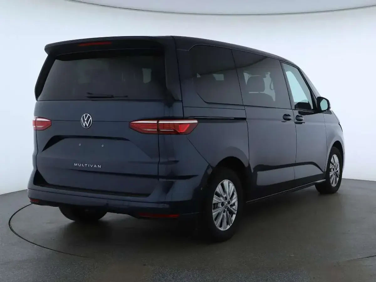Usata VW T7 150 CV (110 kW) 2025 Blu Furgone