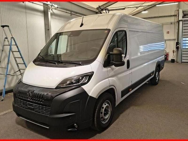 Gebraucht Peugeot Boxer 179 PS (131 kW) 2024 Andere Van