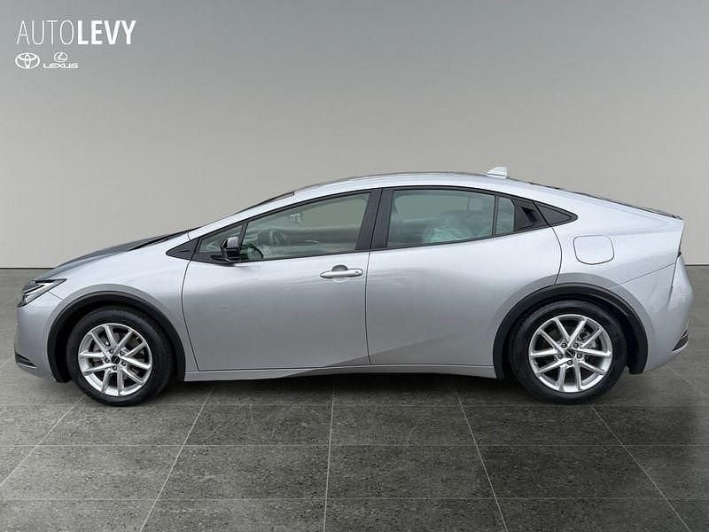 Gebraucht Toyota Prius 223 PS (164 kW) 2023 Silver metallic Kleinwagen