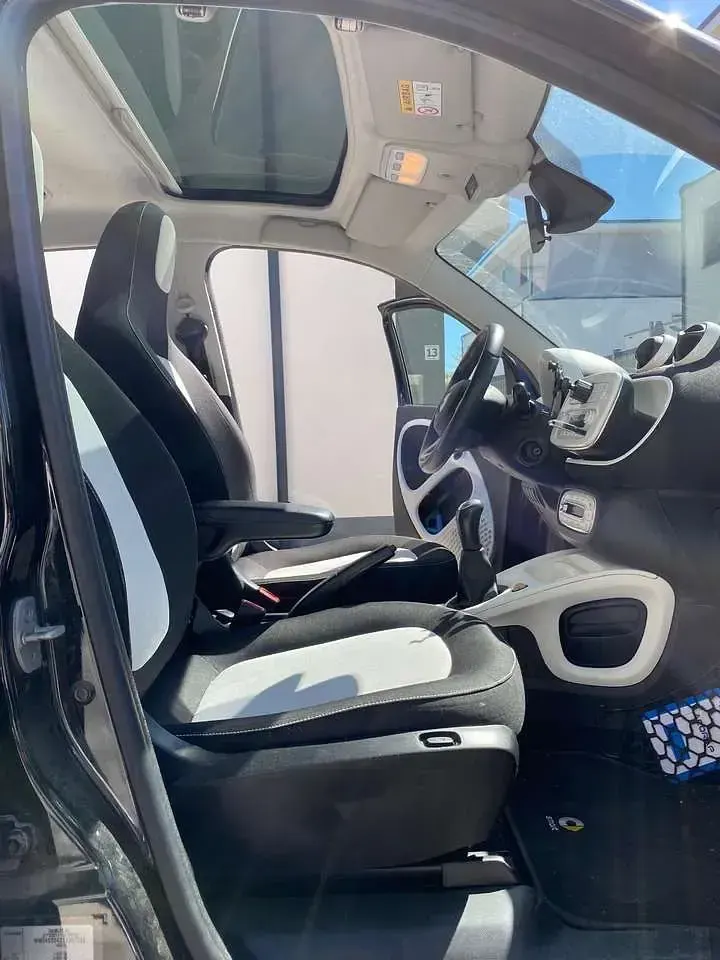 Używany Smart ForFour Passion 71 KM (52 kW) 2016 Czarny Hatchback