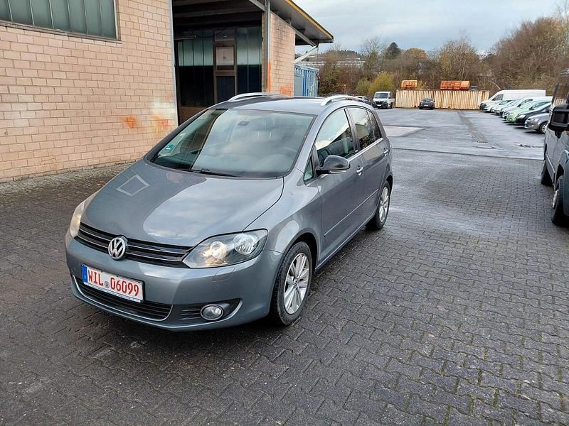 Grau Gebraucht 2012 VW Golf Plus Cross Style Van / Kleinbus | 3.900 € (Superpreis) - Bild 1/4
