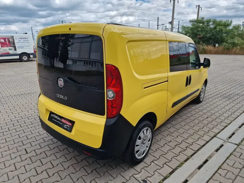Gebraucht Fiat Doblò 90 PS (66 kW) 2013 Gelb Van / Kleinbus