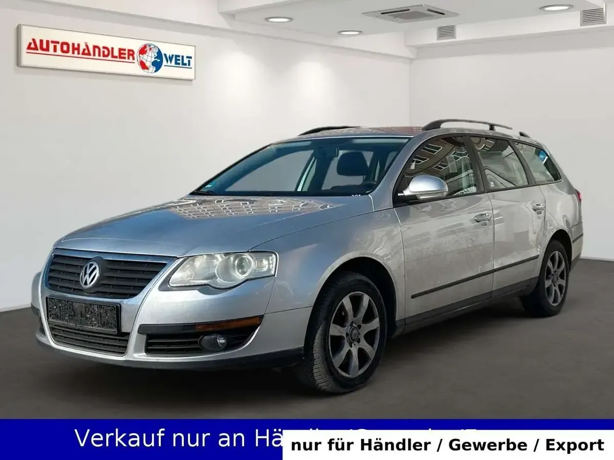 Second-hand VW Passat 140 CP (102 kW) 2009 Argintiu Break