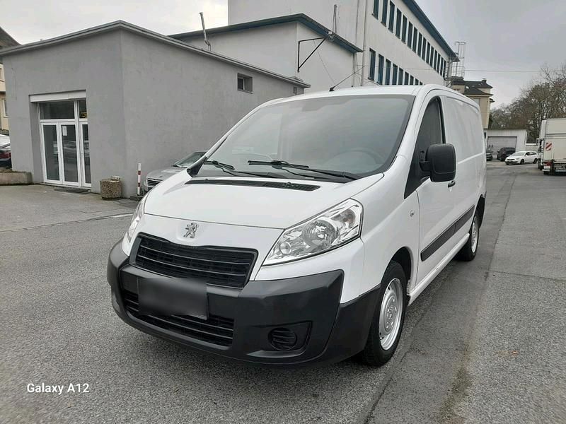 Weiß Gebraucht 2015 Peugeot Expert Van | 3.900 € - Bild 1/4