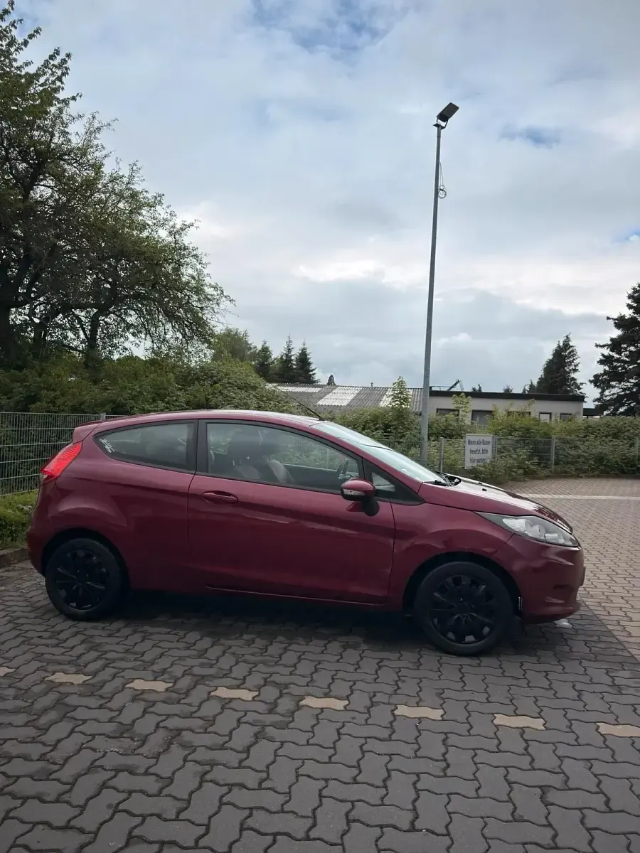 Gebraucht Ford Fiesta 60 PS (44 kW) 2009 Andere farben Kleinwagen