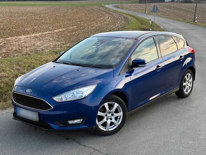 Gebraucht Ford Focus Business Edition 120 PS (88 kW) 2018 Blau Limousine