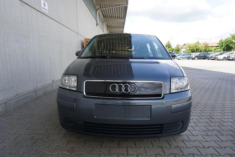 Usata Audi A2 Design 75 CV (55 kW) 2002 Grigio Utilitaria