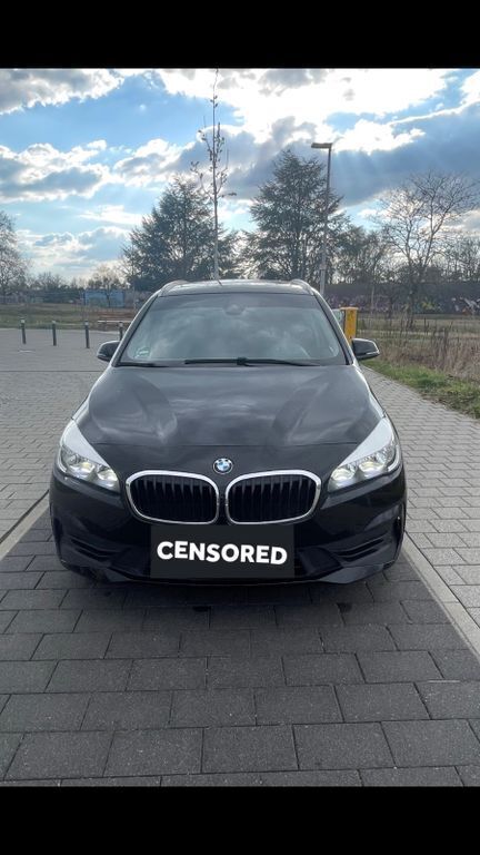 Schwarz Gebraucht 2018 BMW 216 Gran Tourer Van / Kleinbus | 11.500 € (Fairer Preis) - Bild 1/4