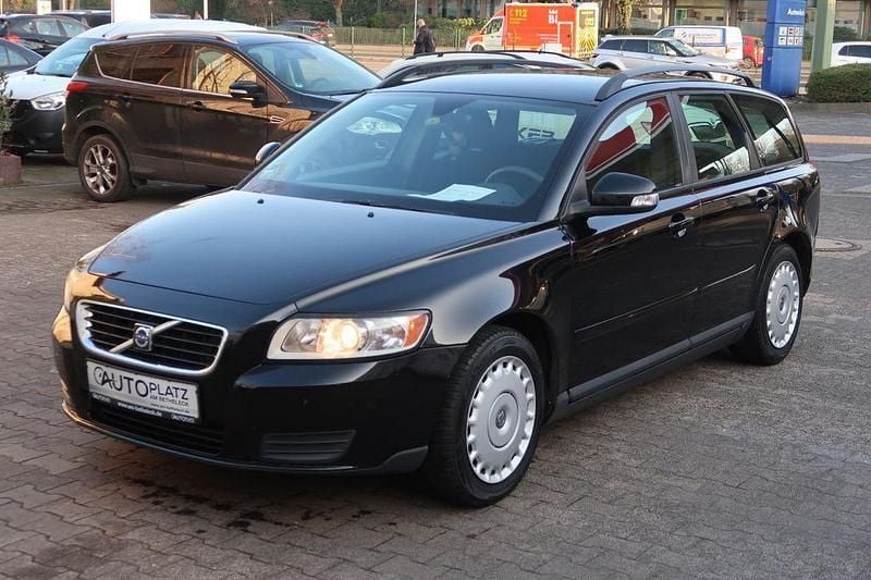 Gebraucht Volvo V50 101 PS (74 kW) 2009 Schwarz Kombi