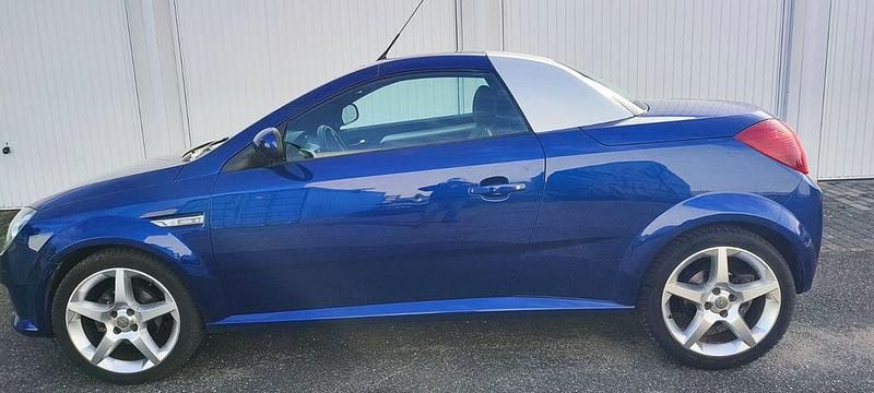 Gebraucht Opel Tigra 125 PS (91 kW) 2005 Blau Cabrio
