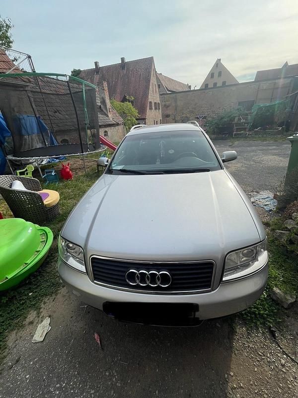 Silber Gebraucht 2001 Audi A6 Kombi | 1.550 € (Superpreis) - Bild 1/4