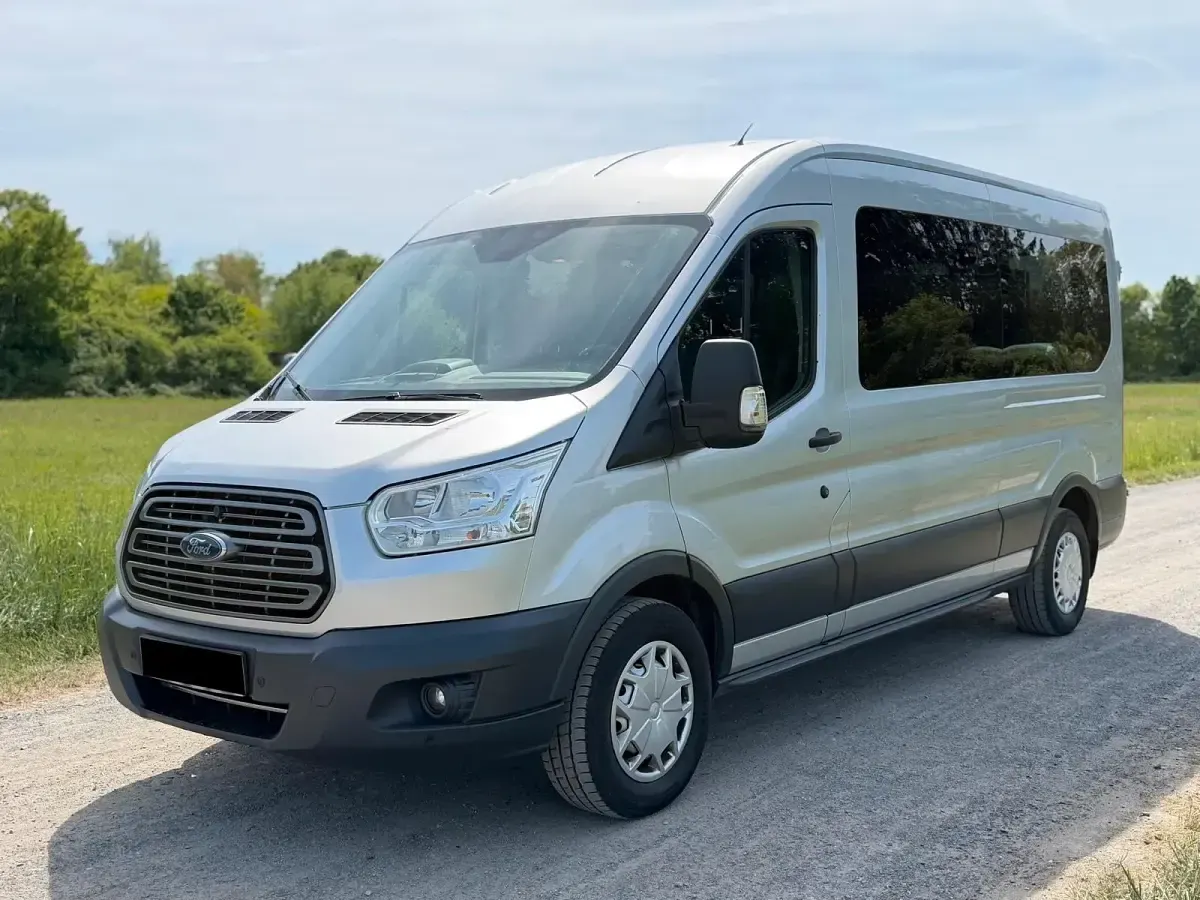Käytetty Ford Transit 131 HP (96 kW) 2018 Hopea Tila-auto