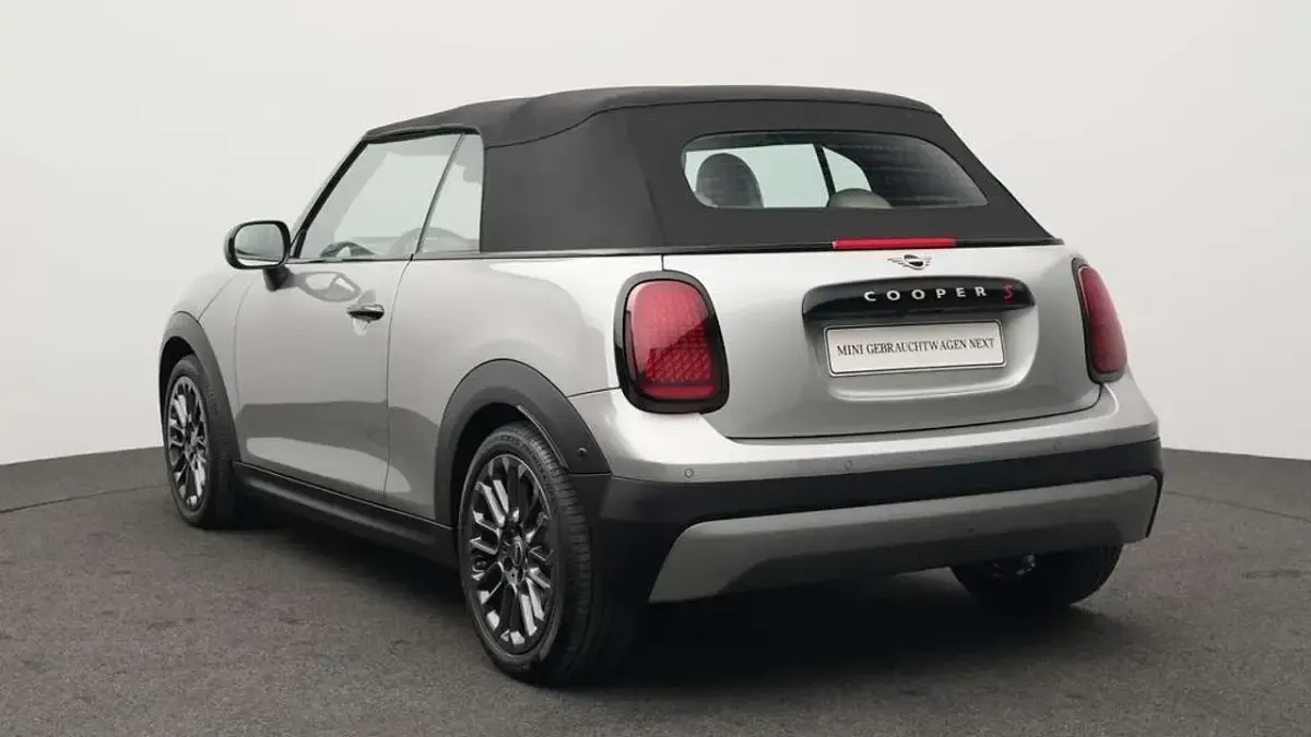 Gebraucht Mini Cooper S Cabriolet Favoured 204 PS (150 kW) 2025 Grau Cabrio
