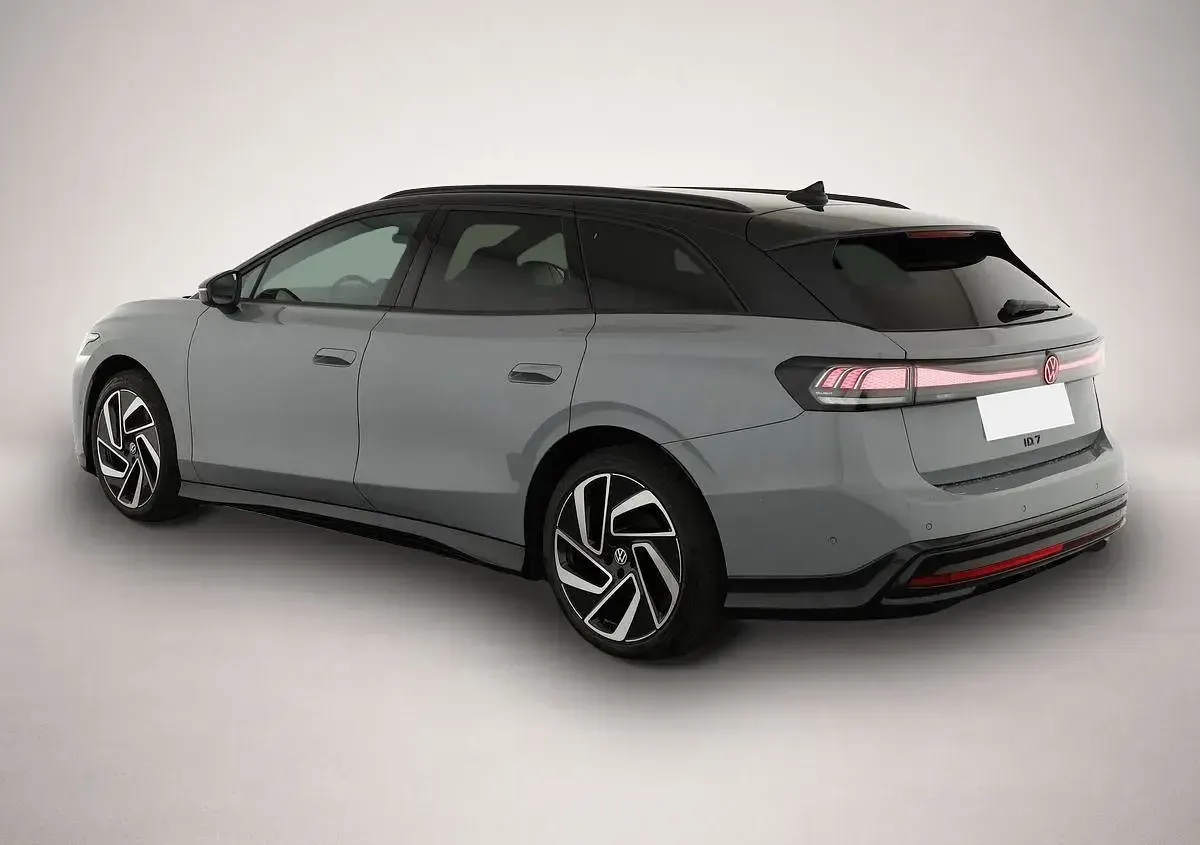 Neu VW ID.7 IQ Drive 210 kW (286 PS) 2026 Grau Kombi