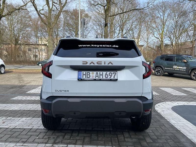 Second-hand Dacia Duster Extreme 131 CP (96 kW) 2024 Alb SUV
