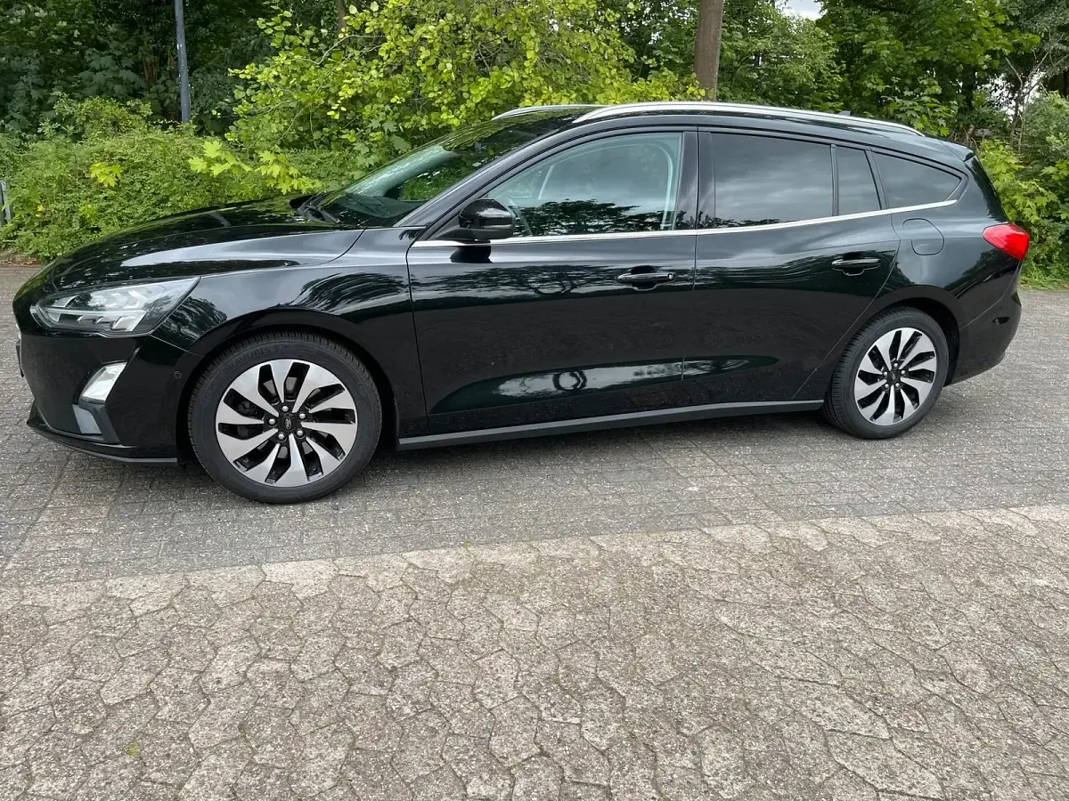 Gebraucht Ford Focus 150 PS (110 kW) 2020 Schwarz Kombi