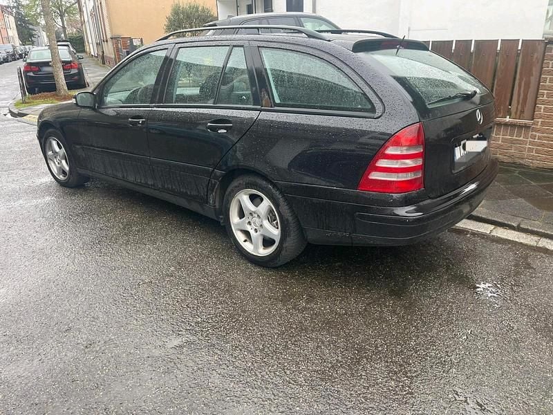 Gebraucht Mercedes C240 170 PS (125 kW) 2002 Schwarz Kombi