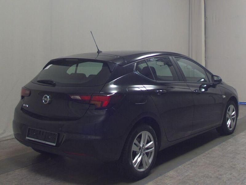 Gebraucht Opel Astra Edition 110 PS (80 kW) 2021 Onyx schwarz Limousine