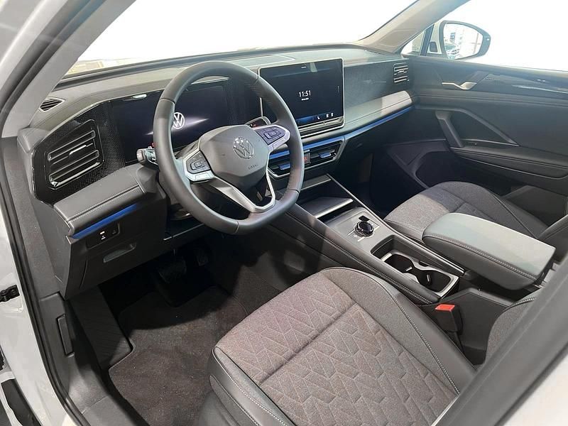 Neu VW Tiguan Pro 150 PS (110 kW) 2026 B0  dolphin grey met. SUV