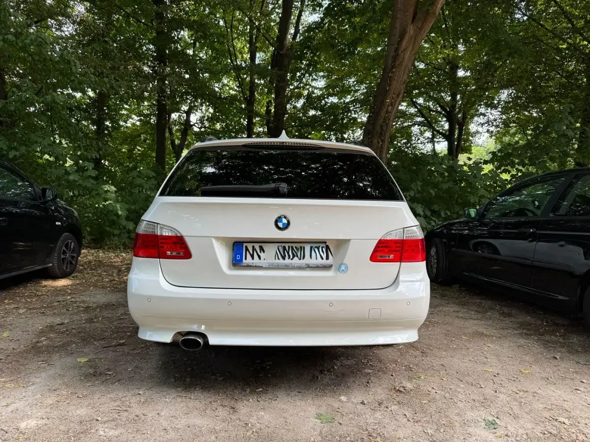 Gebraucht BMW 520 163 PS (119 kW) 2009 Weiß Kombi