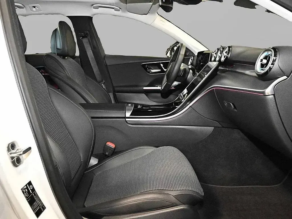 Usata Mercedes C300 204 CV (150 kW) 2025 Bianco Station wagon
