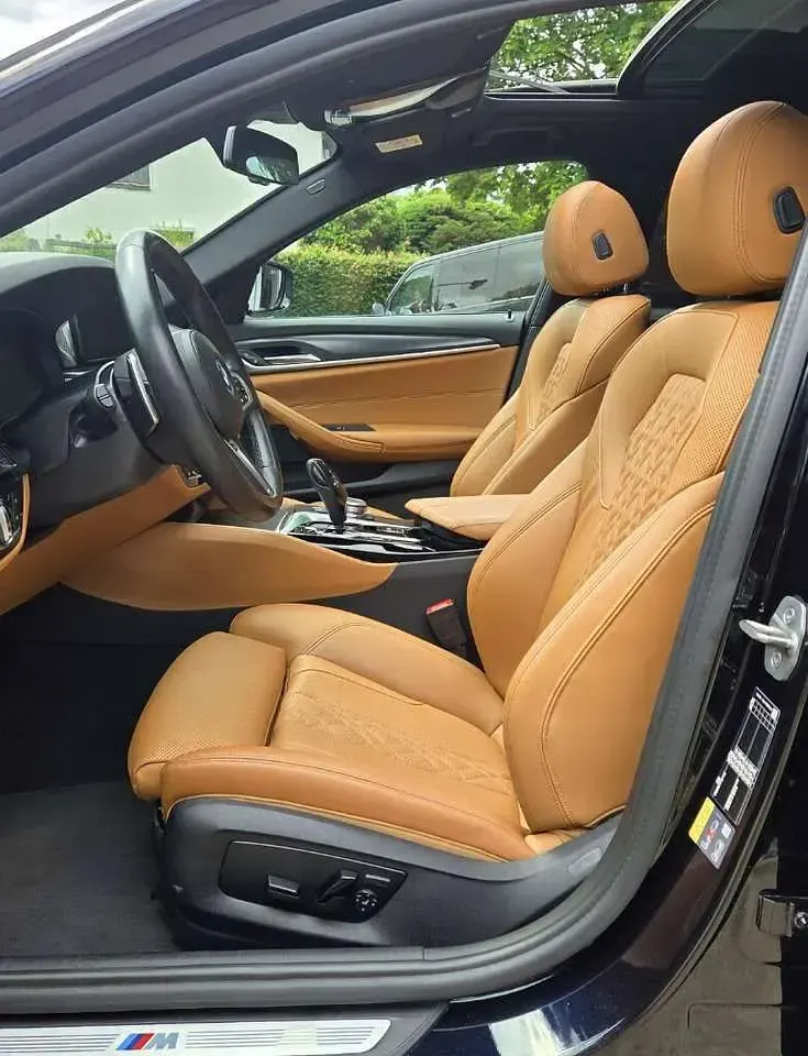 Gebraucht BMW 530e M Sport 292 PS (214 kW) 2021 Carbonschwarz metallic Kombi