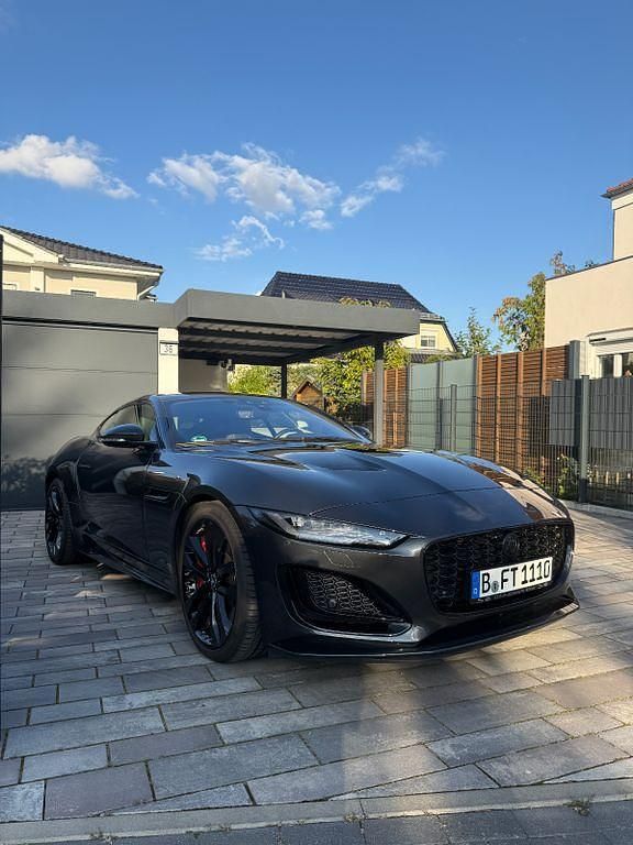 Grau Gebraucht 2023 Jaguar F-Type | 76.900 € (Etwas zu teuer) - Bild 1/4