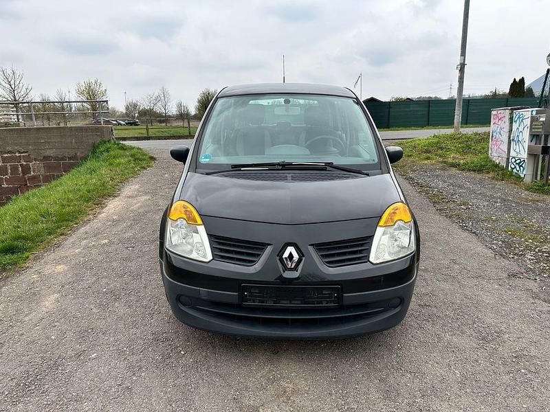 Second-hand Renault Modus 65 CP (47 kW) 2005 Negru Monovolum