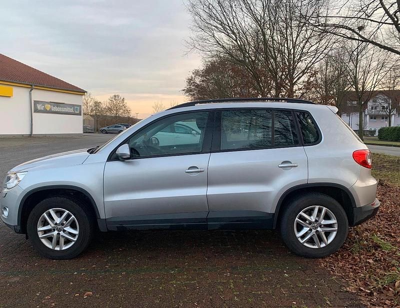 Gebraucht VW Tiguan 150 PS (110 kW) 2010 Silber SUV