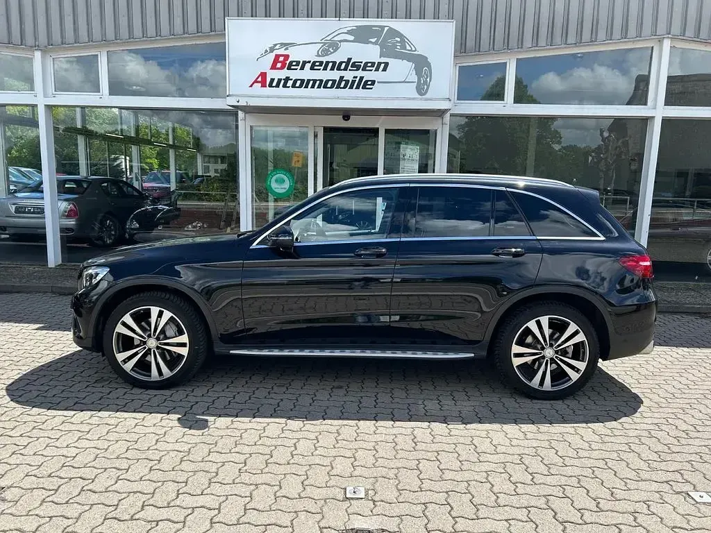 Gebraucht Mercedes GLC250 AMG line 204 PS (150 kW) 2015 Schwarz SUV
