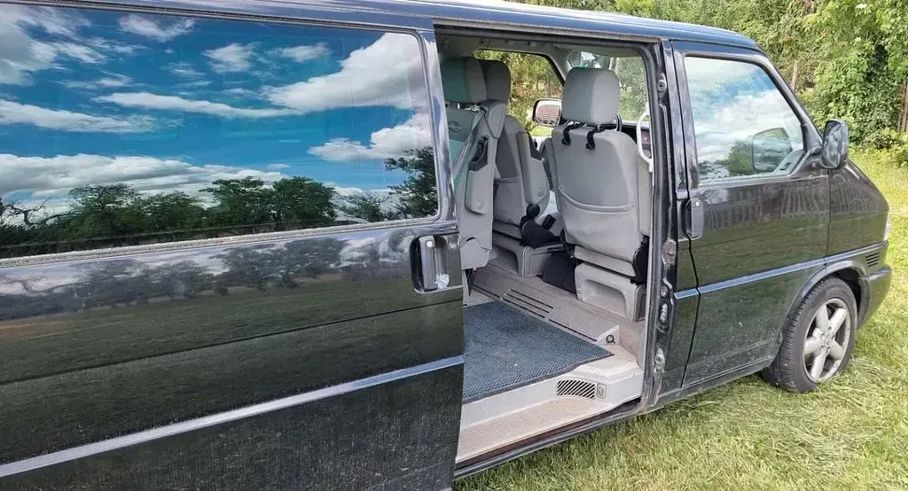 Gebraucht VW Multivan 151 PS (111 kW) 2002 Schwarz Van / Kleinbus