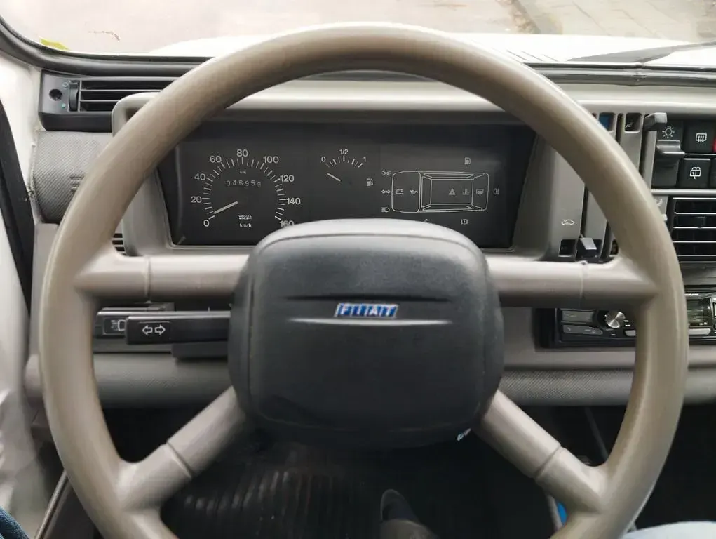 Usata Fiat Panda Young 40 CV (29 kW) 1999 Bianco Utilitaria