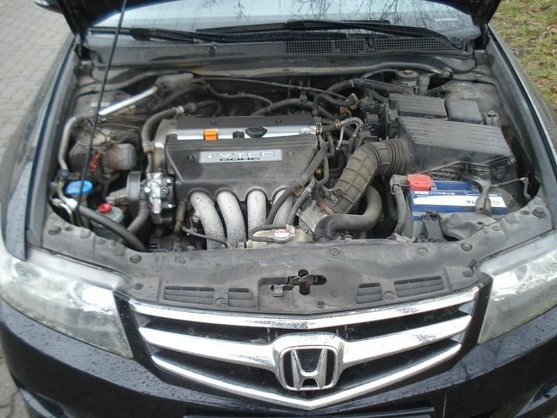 Gebraucht Honda Accord 160 PS (117 kW) 2007 Schwarz Limousine