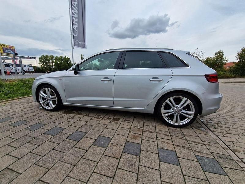 Silber Gebraucht 2014 Audi A3 Sportback S-Line Limousine | 8.200 € (Guter Preis) - Bild 1/4