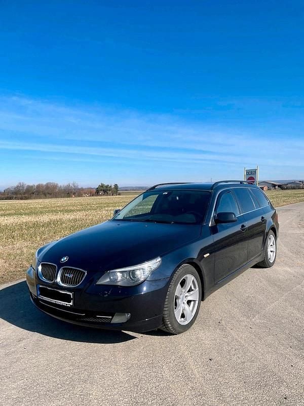 Blau Gebraucht 2008 BMW 530 Kombi | 4.900 € (Guter Preis) - Bild 1/4