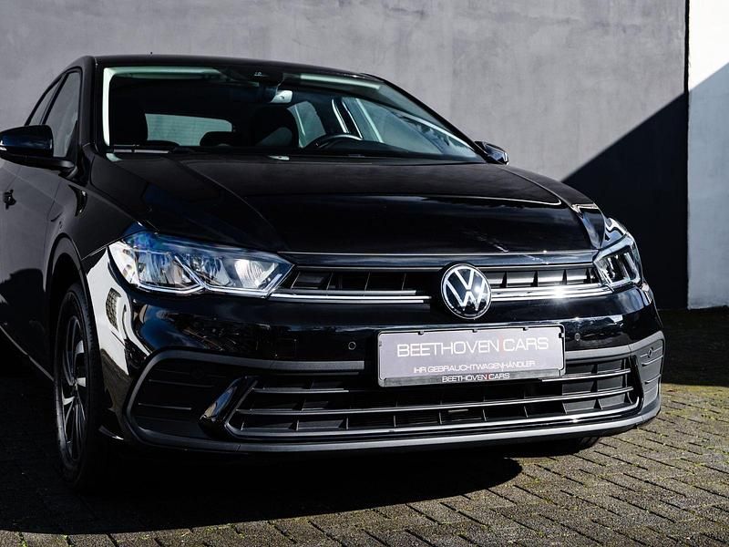 Gebraucht VW Polo Life 95 PS (69 kW) 2024 Schwarz Kleinwagen
