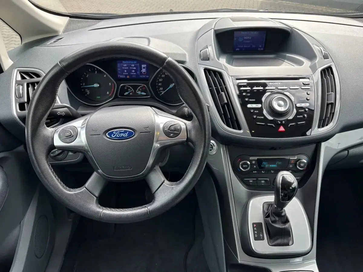 Gebraucht Ford Grand C-Max Titanium 140 PS (102 kW) 2012 Schwarz Van / Kleinbus