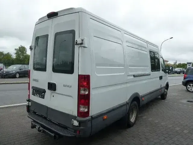 Second-hand Iveco Daily 146 CP (107 kW) 2014 Alb
