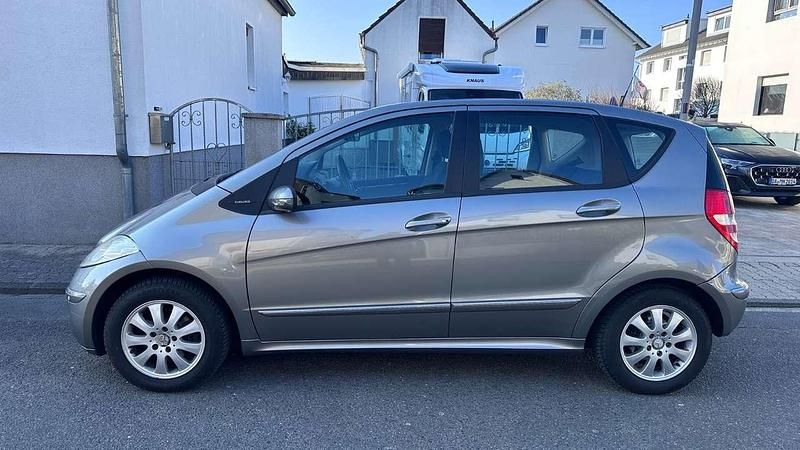 Gebraucht Mercedes A150 Elegance 95 PS (69 kW) 2008 Grau Kleinwagen