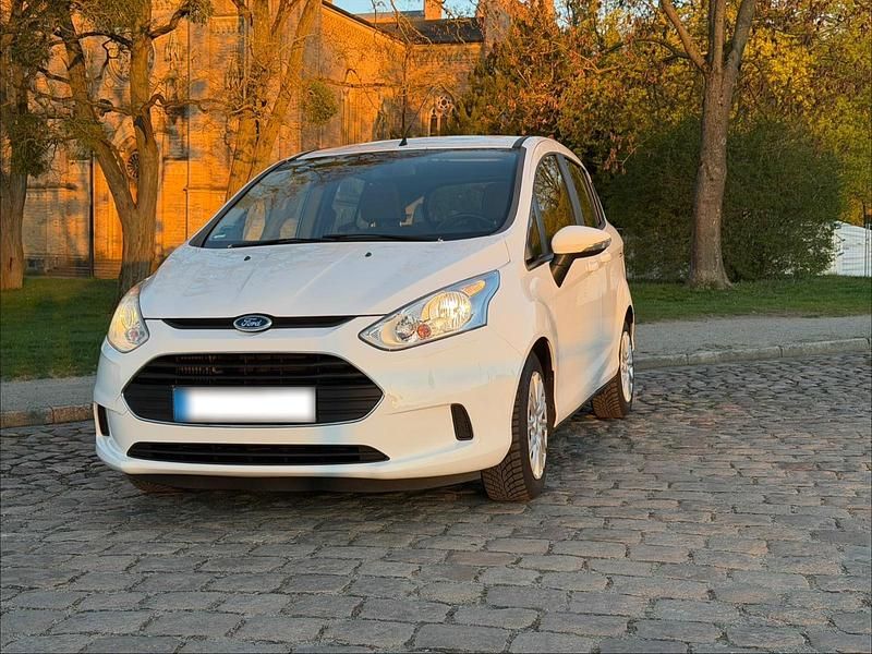 Usata Ford B-MAX 125 CV (91 kW) 2014 Bianco Monovolume