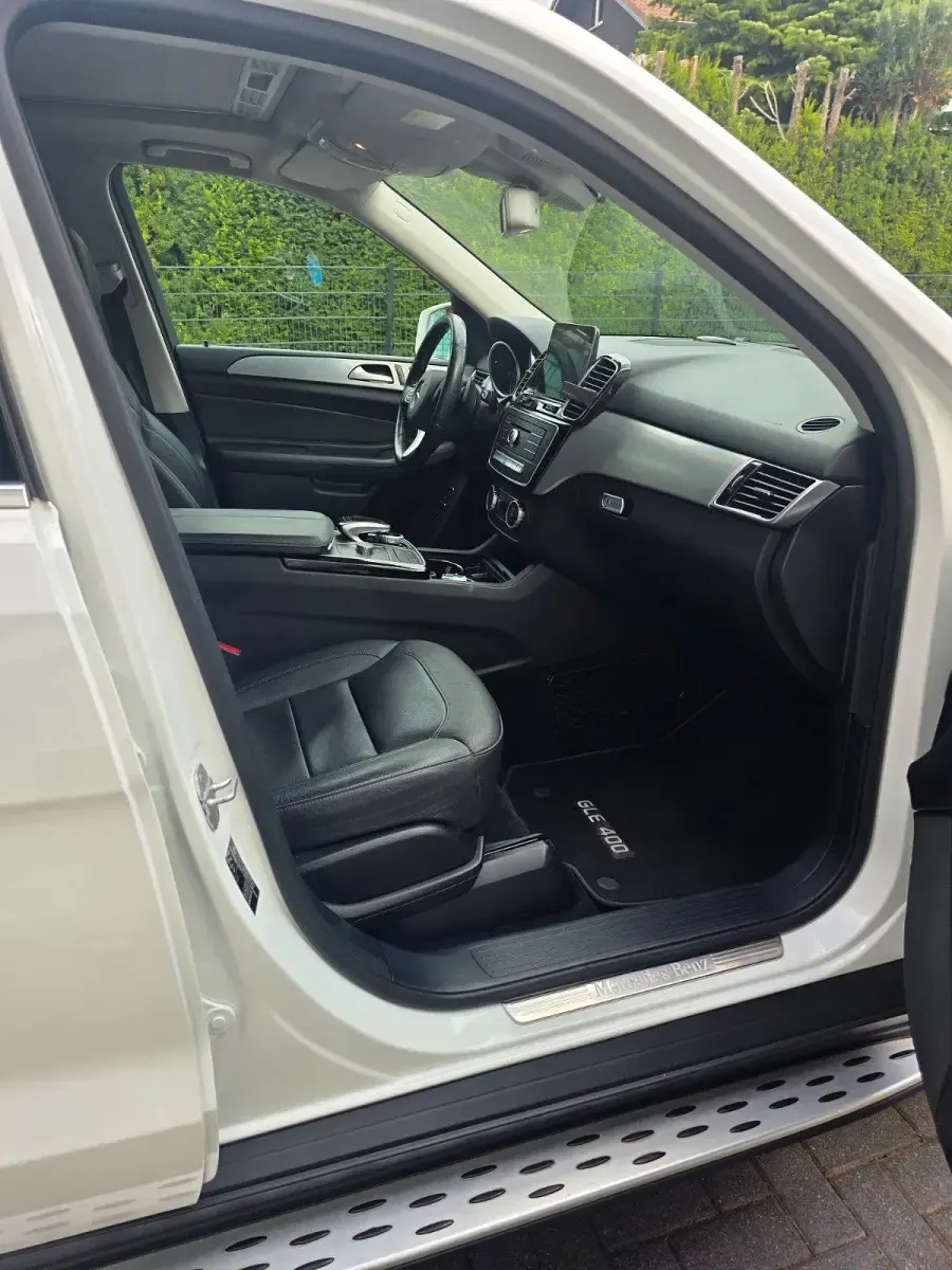 Gebraucht Mercedes GLE400 333 PS (244 kW) 2016 Weiß SUV