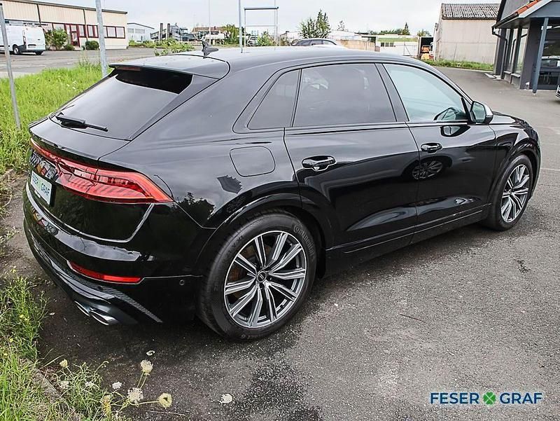 Gebraucht Audi SQ8 Ambiente 507 PS (372 kW) 2022 Mythosschwarz metallic SUV