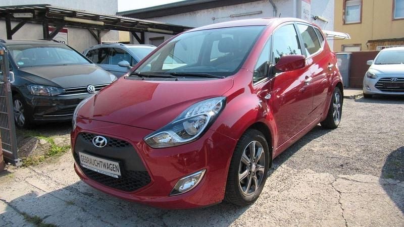 Rot Gebraucht 2019 Hyundai ix20 Space Plus Kleinwagen | 15.998 € (Etwas zu teuer) - Bild 1/4