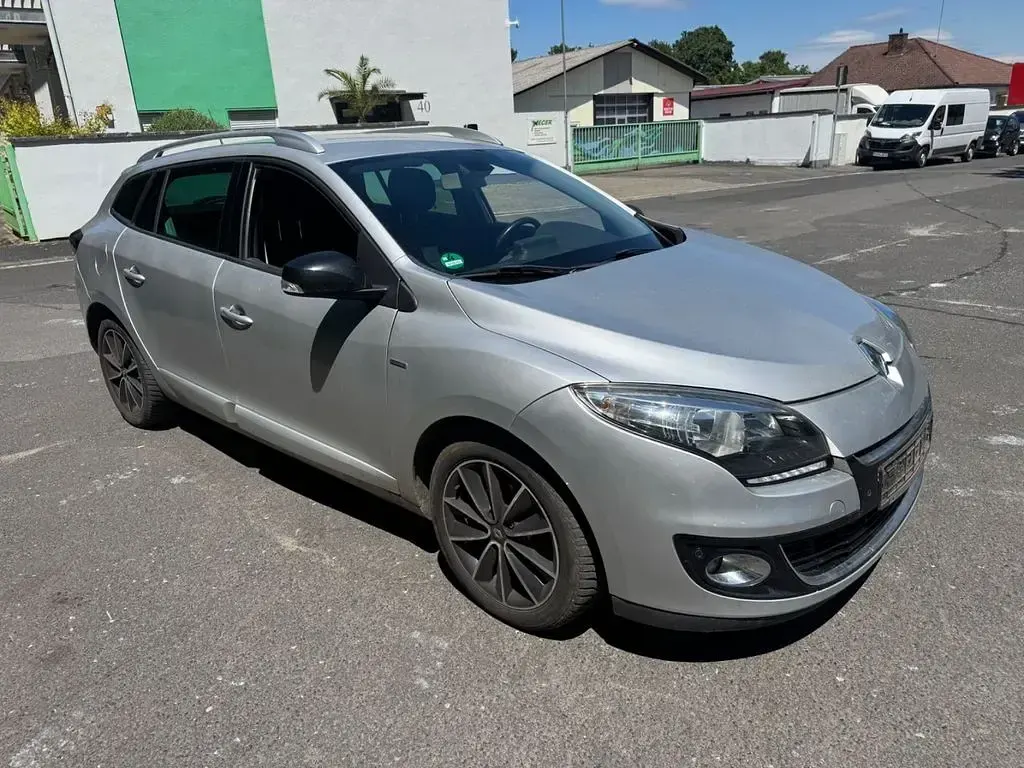 Gebraucht Renault Mégane III Bose Edition 131 PS (96 kW) 2013 Grau Limousine
