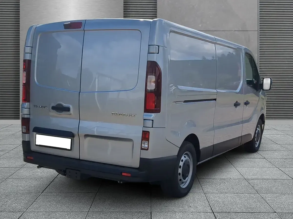 Neu Renault Trafic 170 PS (125 kW) 2025 Grau (highlandgrau) Van / Kleinbus