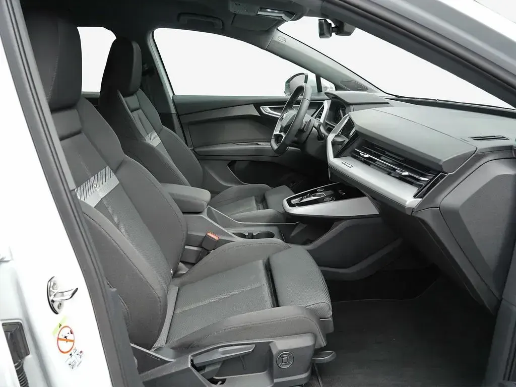 Usata Audi Q4 e-tron Comfort 210 kW (286 CV) 2025 Bianco SUV