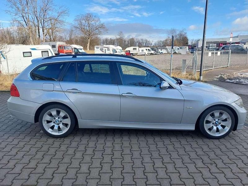 Gebraucht BMW 330 231 PS (169 kW) 2008 Titansilber metallic Kombi