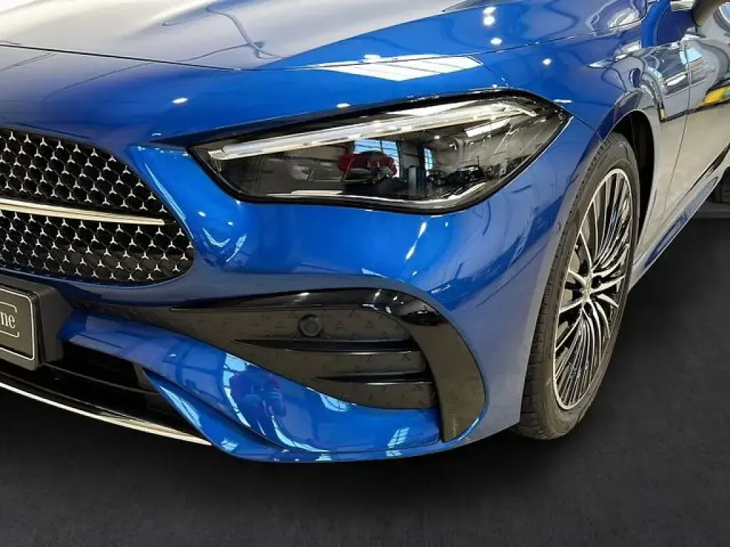 Gebraucht Mercedes 200 204 PS (150 kW) 2025 lack spektralblau (metallic) Cabrio