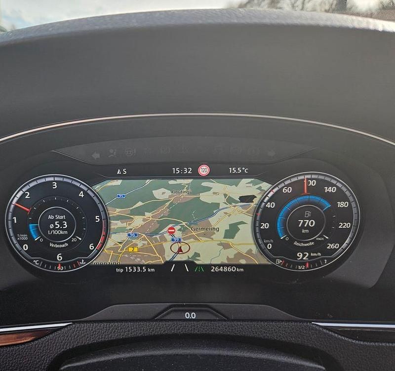 Gebraucht VW Passat 190 PS (139 kW) 2016 Blau Kombi