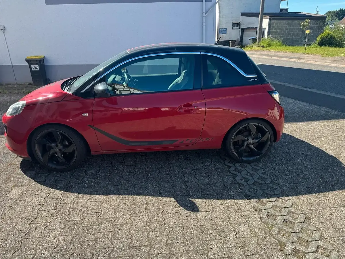 Gebraucht Opel Adam 101 PS (74 kW) 2015 Rot Kleinwagen